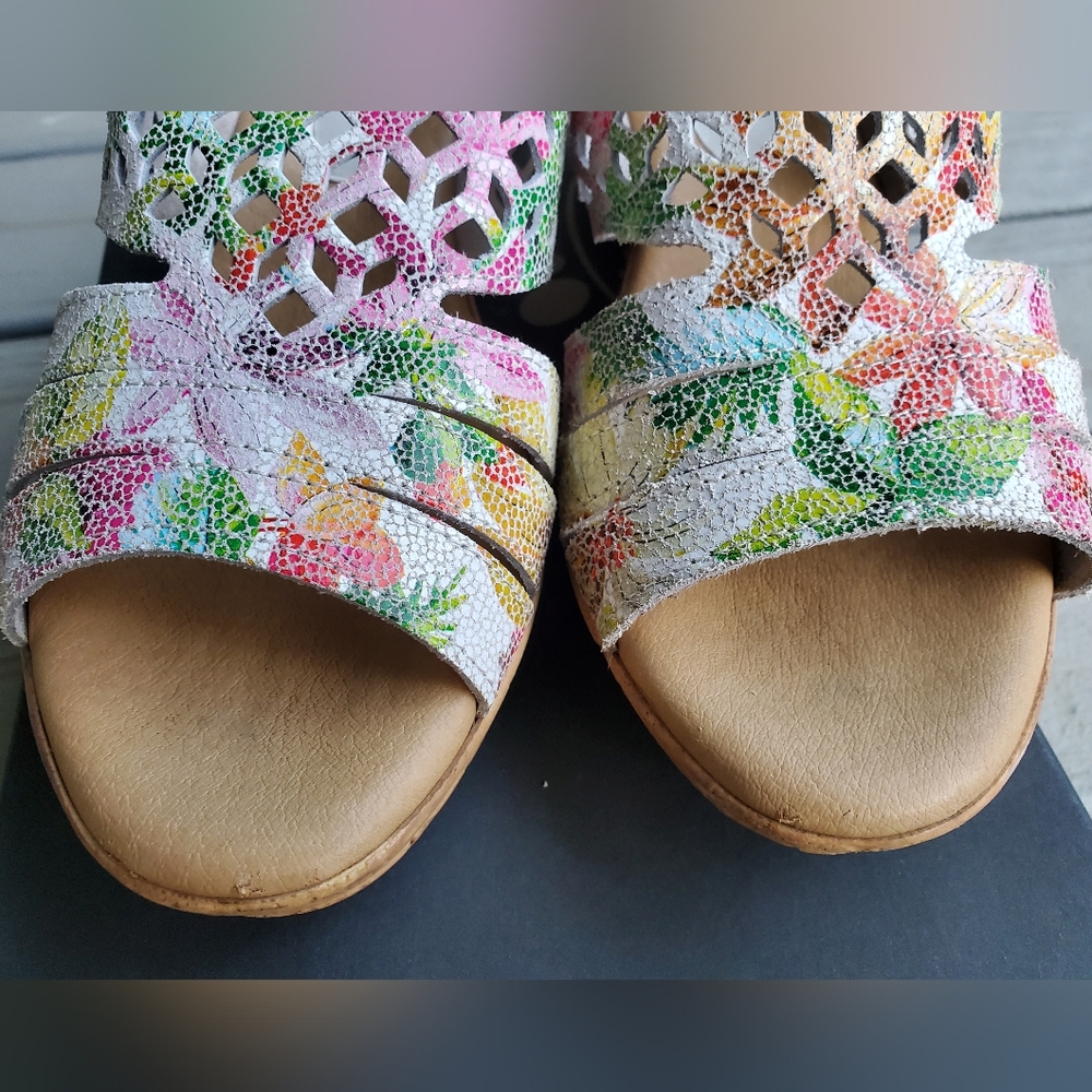 Spring Step Italian Genuine Leather Viniko White Multi Slip-on Wedge Sandals - Picture 3 of 14